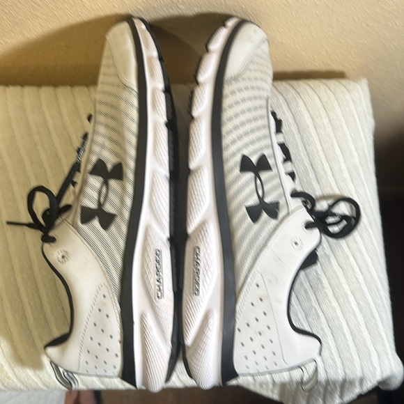 Under armor size 13 - Picture 6 of 9